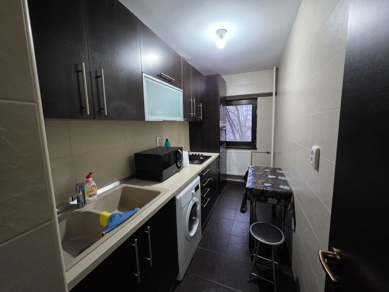 Militari, Virtutii, garsoniera lux, etaj 2/8